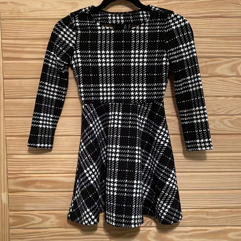 YOUTH “PLACE” DRESS SIZE 7/8